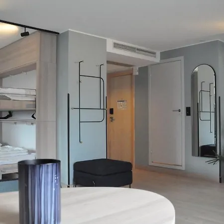 מלון Scandic Royal 4*